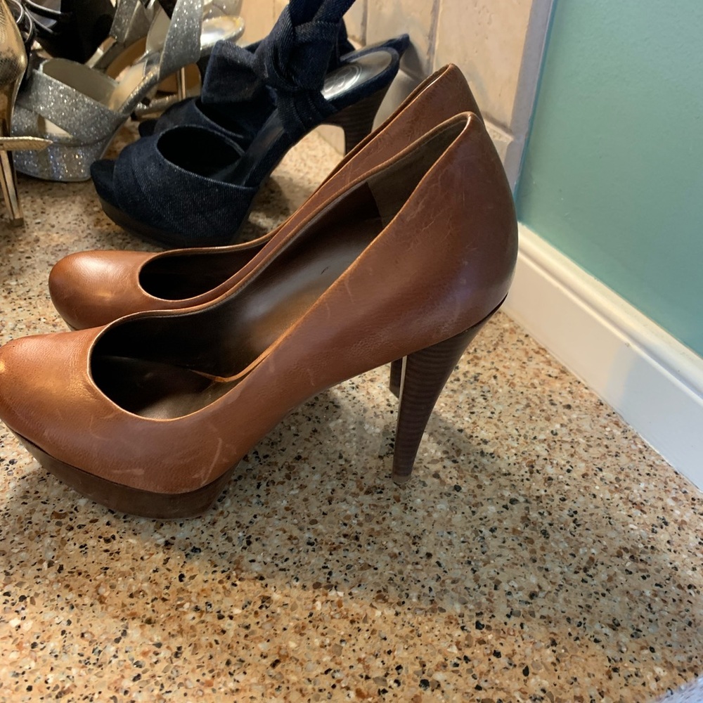 Brown guess high heels size 6.5